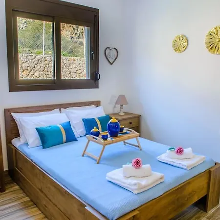 Blue Bay , First Floor Apartman Arhángelosz